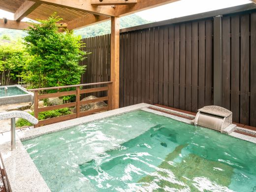 公共温泉（例子）